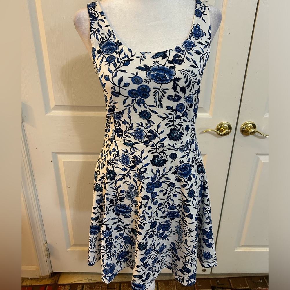 Divided H&M blue and white sundress, size 8